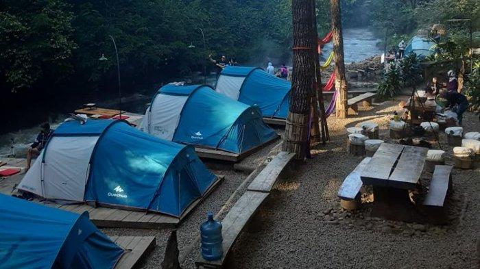 Keindahan Talaga Pineus Riverside: Pemandangan menakjubkan Talaga Pineus Riverside dengan danau