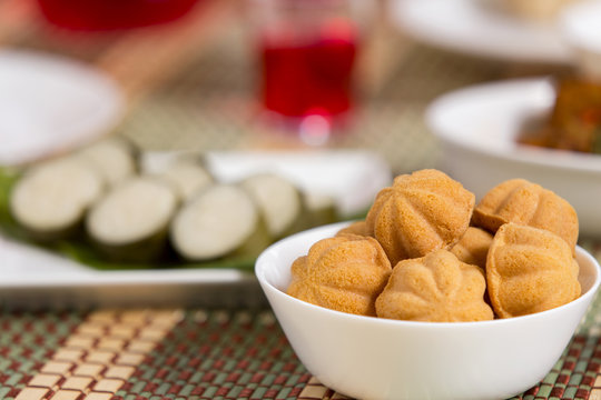 kuih-bahulu-kelezatan-tradisional-tak-lekang-waktu