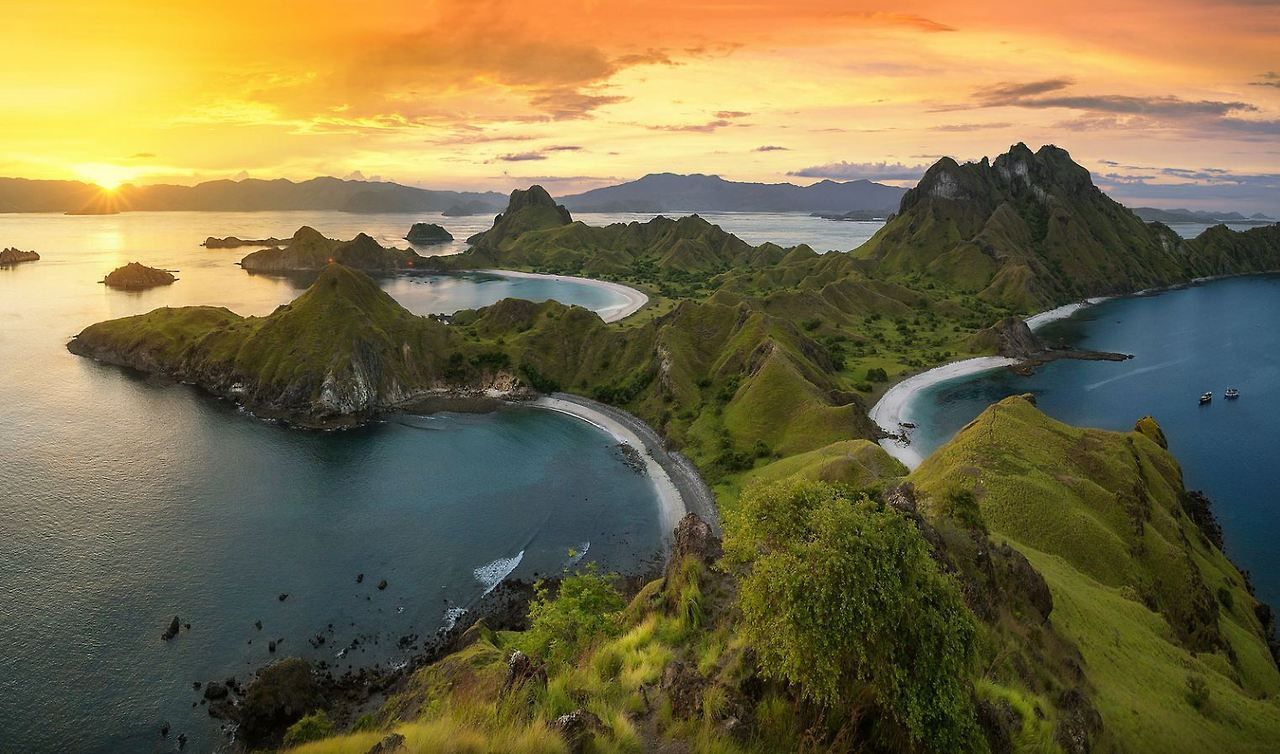 Keindahan Bawah Laut Pulau Siaba: Terumbu karang berwarna-warni dan air jernih di Pulau Siaba