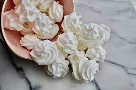 meringue-cookies-resep-yang-renyah-lumer-di-mulut 