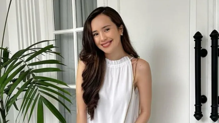 Rahasia Cantik Cut Beby Tsabina