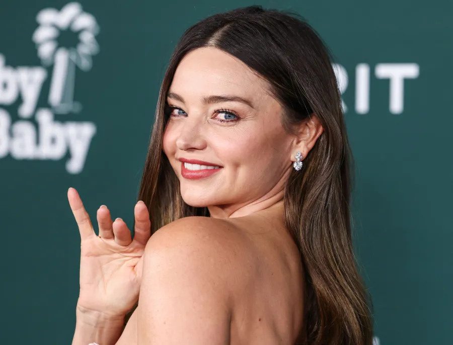 pesona unik dari Miranda Kerr