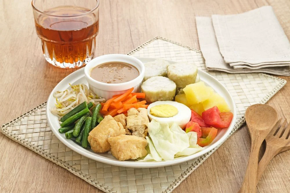 Asal Usul Gado Gado Jakarta