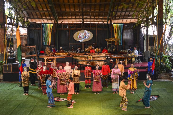 Saung Angklung