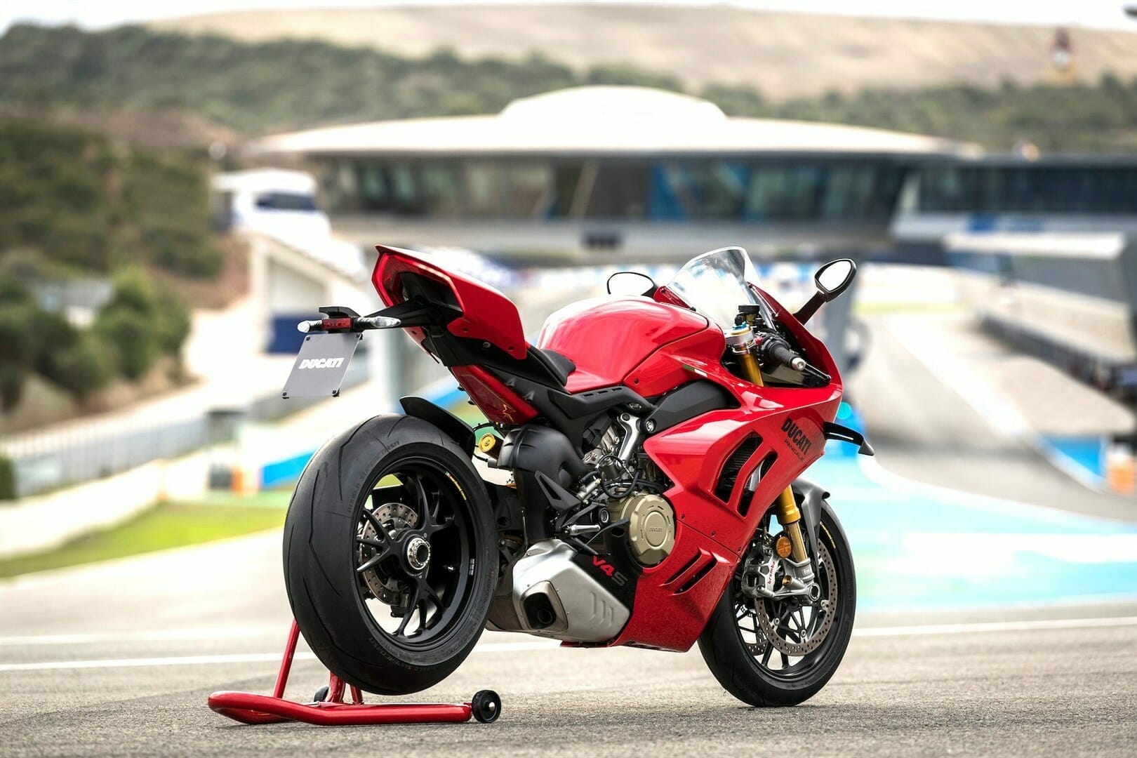 Desain Agresif yang Menjadi Identitas