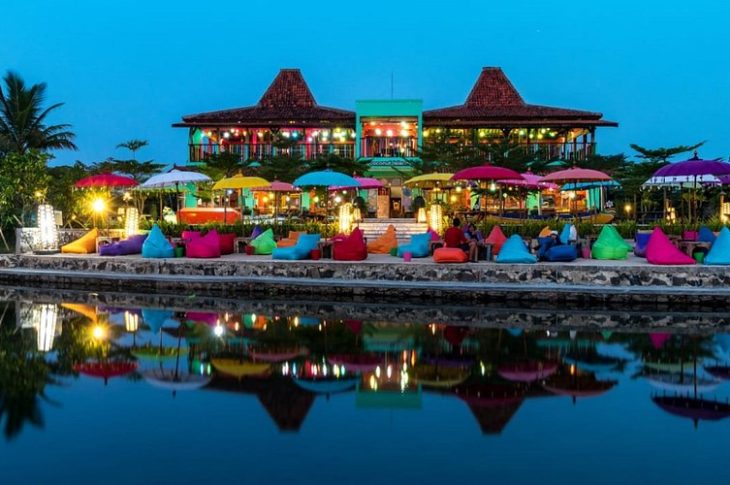 Coconut Island Carita