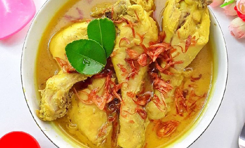 Opor Ayam Kampung