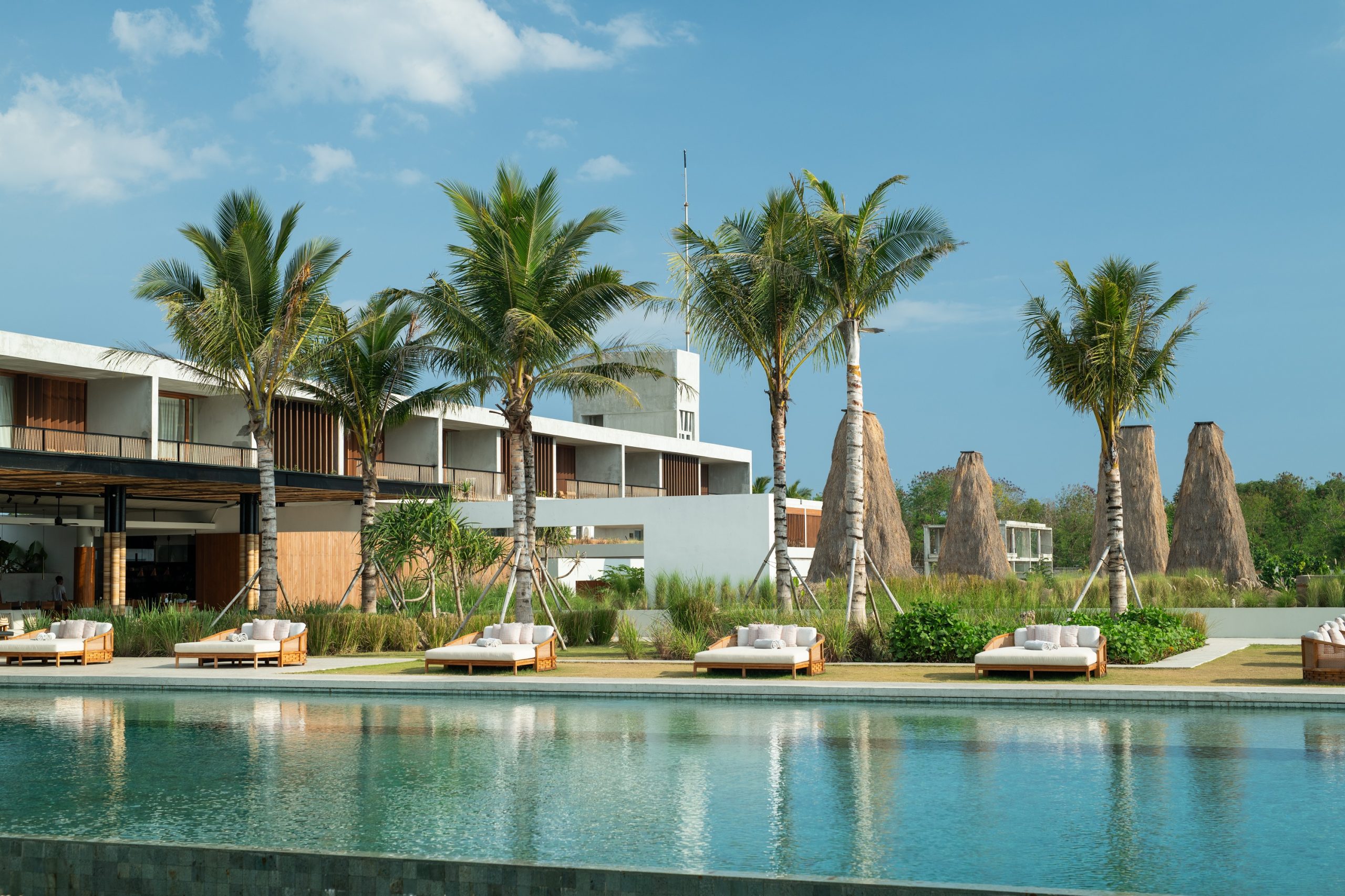 Cap Karoso Sumba