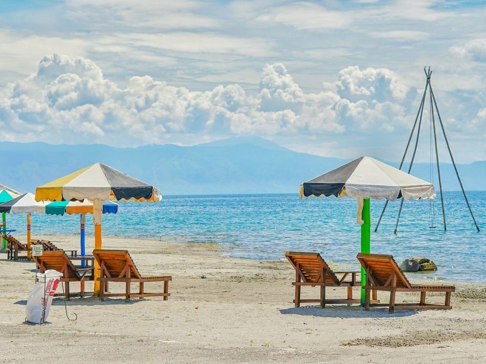Pantai Batu Ho